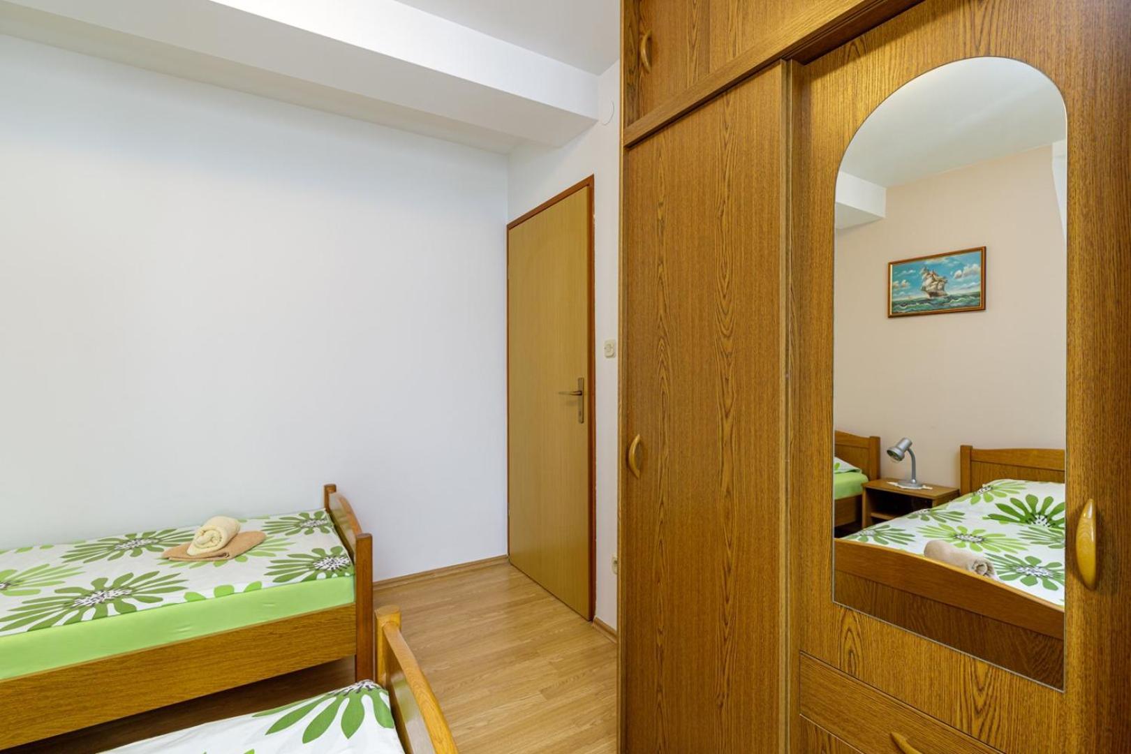 Apartments Mirjana Medulin Exterior photo
