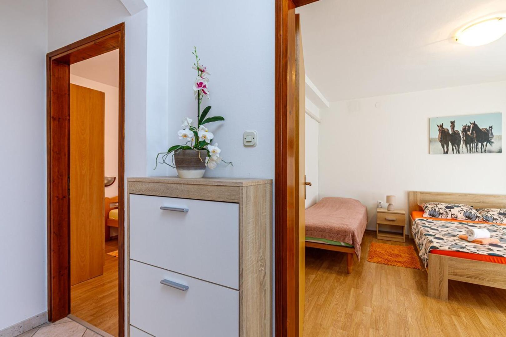 Apartments Mirjana Medulin Exterior photo