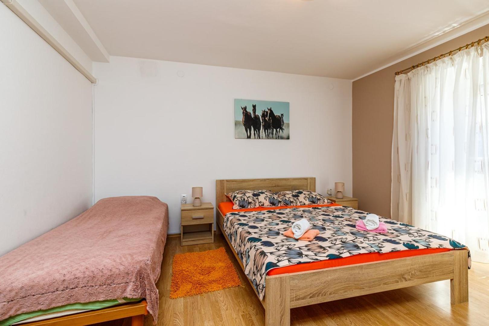 Apartments Mirjana Medulin Exterior photo